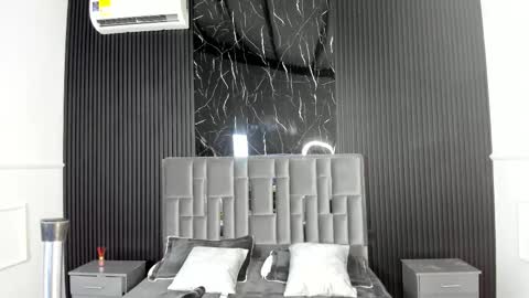 Snapshot of lolaangellx chatting on October 19, 2025, 3:23 pm Lola Angel online show from October 19, 2025, 3:23 pm