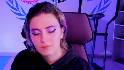 Snapshot of lolaasmus chatting on December 15, 2024, 11:23 am I consider myself the god Loki but life just calls me LOL online show from December 15, 2024, 11:23 am