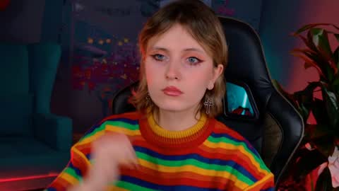 Snapshot of lolaasmus chatting on January 15, 2025, 8:09 am I consider myself the god Loki but life just calls me LOL online show from January 15, 2025, 8:09 am