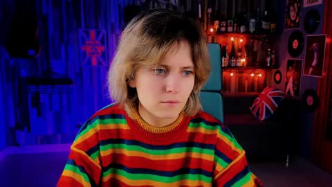 Snapshot of lolaasmus chatting on January 17, 2025, 5:00 am I consider myself the god Loki but life just calls me LOL online show from January 17, 2025, 5:00 am