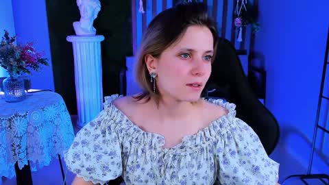 Snapshot of lolaasmus chatting on January 23, 2025, 2:17 pm I consider myself the god Loki but life just calls me LOL online show from January 23, 2025, 2:17 pm