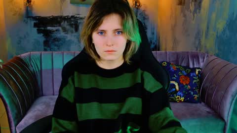 Snapshot of lolaasmus chatting on January 29, 2025, 5:19 am I consider myself the god Loki but life just calls me LOL online show from January 29, 2025, 5:19 am