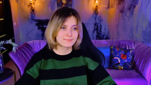 Snapshot of lolaasmus chatting on January 29, 2025, 8:29 am I consider myself the god Loki but life just calls me LOL online show from January 29, 2025, 8:29 am