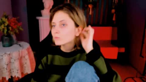 Snapshot of lolaasmus chatting on January 30, 2025, 12:27 pm I consider myself the god Loki but life just calls me LOL online show from January 30, 2025, 12:27 pm