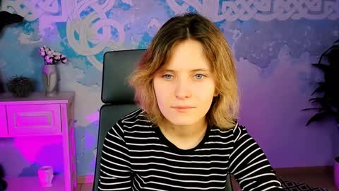 Snapshot of lolaasmus chatting on January 31, 2025, 5:09 am I consider myself the god Loki but life just calls me LOL online show from January 31, 2025, 5:09 am