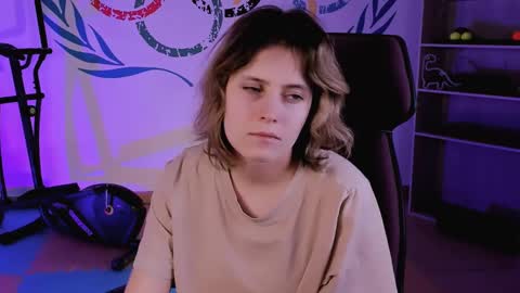 Snapshot of lolaasmus chatting on February 13, 2025, 2:20 pm I consider myself the god Loki but life just calls me LOL online show from February 13, 2025, 2:20 pm