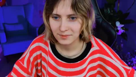 Snapshot of lolaasmus chatting on February 14, 2025, 8:10 am I consider myself the god Loki but life just calls me LOL online show from February 14, 2025, 8:10 am