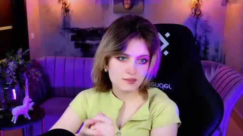 Snapshot of lolaasmus chatting on February 25, 2025, 11:08 am I consider myself the god Loki but life just calls me LOL online show from February 25, 2025, 11:08 am