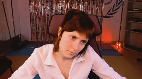 Snapshot of lolaasmus chatting on March 4, 2025, 10:46 am I consider myself the god Loki but life just calls me LOL online show from March 4, 2025, 10:46 am