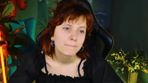 Snapshot of lolaasmus chatting on March 10, 2025, 12:15 pm I consider myself the god Loki but life just calls me LOL online show from March 10, 2025, 12:15 pm