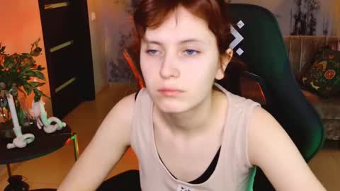 Snapshot of lolaasmus chatting on March 12, 2025, 5:13 am I consider myself the god Loki but life just calls me LOL online show from March 12, 2025, 5:13 am