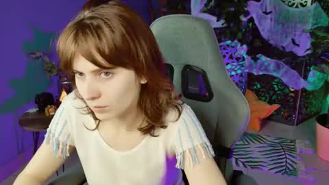 Snapshot of lolaasmus chatting on November 1, 2025, 8:16 am I consider myself the god Loki but life just calls me LOL online show from November 1, 2025, 8:16 am