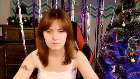 Snapshot of lolaasmus chatting on December 14, 2025, 1:27 pm I consider myself the god Loki but life just calls me LOL online show from December 14, 2025, 1:27 pm