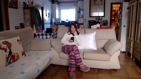 Snapshot of lolahueso chatting on January 30, 2025, 9:15 am LOLA HUESO y ERIC online show from January 30, 2025, 9:15 am