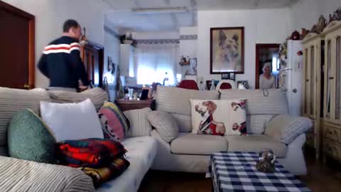 Snapshot of lolahueso chatting on February 3, 2025, 2:34 pm LOLA HUESO y ERIC online show from February 3, 2025, 2:34 pm