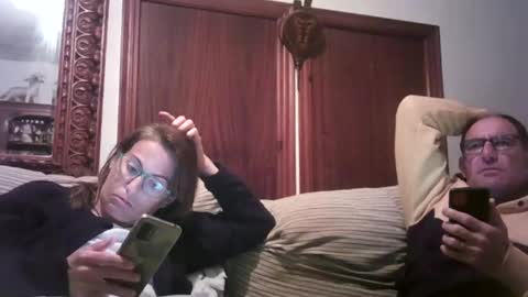 Snapshot of lolahueso chatting on February 5, 2025, 11:28 pm LOLA HUESO y ERIC online show from February 5, 2025, 11:28 pm