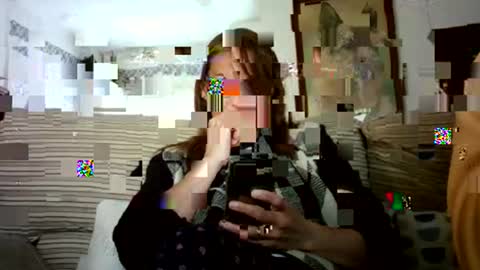 Snapshot of lolahueso chatting on February 11, 2025, 3:51 pm LOLA HUESO y ERIC online show from February 11, 2025, 3:51 pm