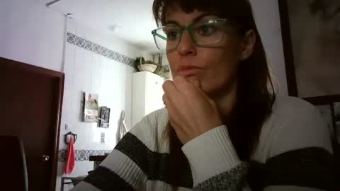 Snapshot of lolahueso chatting on March 8, 2025, 9:39 am LOLA HUESO y ERIC online show from March 8, 2025, 9:39 am