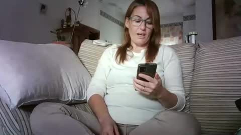 Snapshot of lolahueso chatting on November 5, 2025, 9:20 am LOLA HUESO y ERIC online show from November 5, 2025, 9:20 am