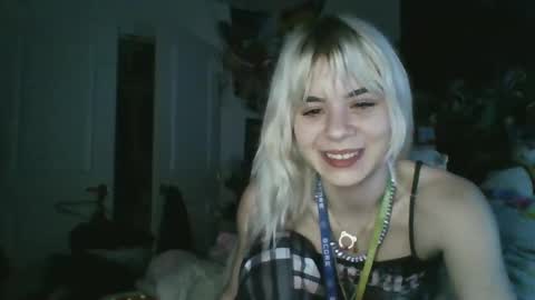 Snapshot of lolalixx6969 chatting on December 8, 2024, 7:58 am Lola Lixx online show from December 8, 2024, 7:58 am