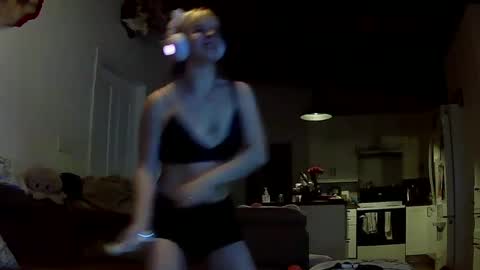 Snapshot of lolalixx6969 chatting on October 4, 2025, 6:44 am Lola Lixx online show from October 4, 2025, 6:44 am