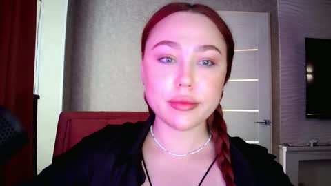 Lola online show from September 17, 2025, 12:29 pm