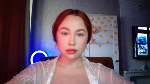 Lola online show from November 24, 2025, 11:21 am