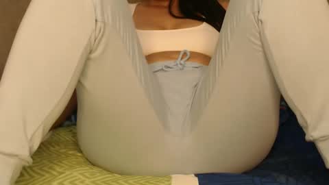 Lola online show from October 10, 2025, 9:14 pm