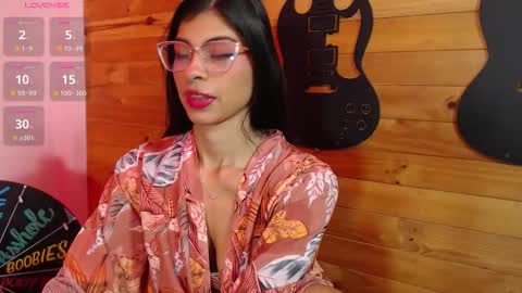 loli online show from November 13, 2025, 11:53 am