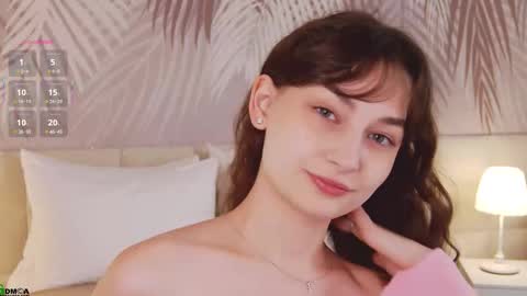 Snapshot of lolaprise chatting on September 9, 2025, 1:49 am Lola online show from September 9, 2025, 1:49 am