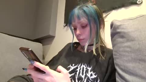 Snapshot of loleeta69 chatting on December 18, 2024, 3:58 am loleeta69 online show from December 18, 2024, 3:58 am