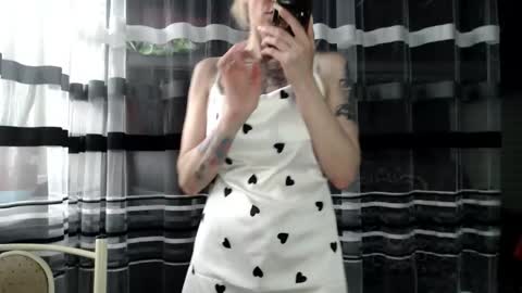 Lisa online show from September 19, 2025, 6:59 am