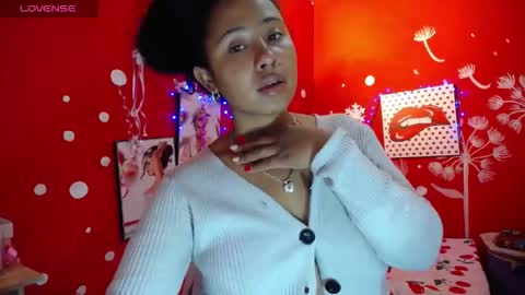 Snapshot of lollita_little chatting on November 19, 2025, 3:01 pm lollita_little online show from November 19, 2025, 3:01 pm