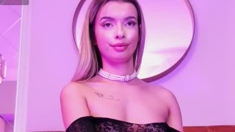 Lolly. online show from November 25, 2025, 8:53 pm