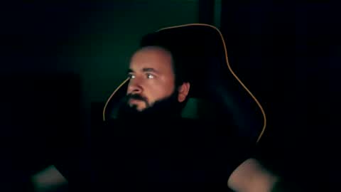 london_man1988 online show from December 25, 2024, 4:22 pm