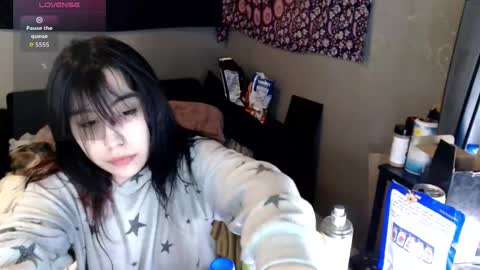 londonray online show from December 5, 2025, 4:54 am