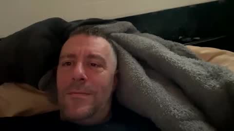 Snapshot of londonsbigbenxxx chatting on December 16, 2025, 11:04 am londonsbigbenxxx online show from December 16, 2025, 11:04 am