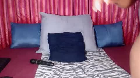 Snapshot of londylicious34 chatting on September 25, 2025, 7:50 pm londylicious34 online show from September 25, 2025, 7:50 pm