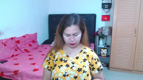 TOPwithEXTRABiG online show from November 11, 2025, 1:27 am