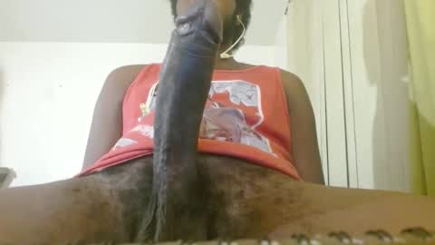 Snapshot of longblackcock28 chatting on September 30, 2025, 10:31 am longblackcock28 online show from September 30, 2025, 10:31 am