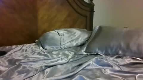 Snapshot of longdsmeag chatting on November 8, 2025, 3:18 am longdsmeag online show from November 8, 2025, 3:18 am