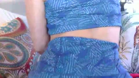 Snapshot of longlegstammy chatting on September 20, 2025, 5:58 pm Cutenurse91 online show from September 20, 2025, 5:58 pm