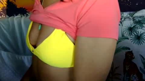 Snapshot of longlegstammy chatting on October 27, 2025, 8:24 pm Cutenurse91 online show from October 27, 2025, 8:24 pm