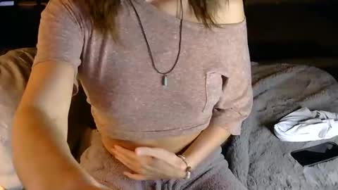 Snapshot of longlegstammy chatting on November 17, 2025, 11:43 pm Cutenurse91 online show from November 17, 2025, 11:43 pm