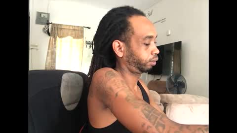 longshaft_ online show from September 21, 2025, 3:02 pm