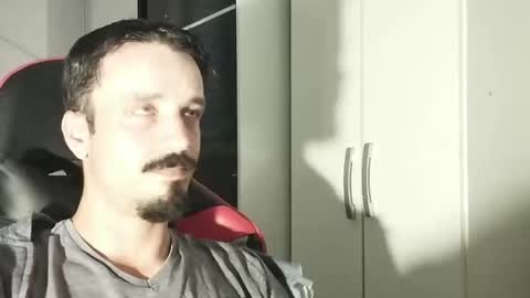 Snapshot of lookaz4010 chatting on January 20, 2025, 12:18 pm Lucas online show from January 20, 2025, 12:18 pm