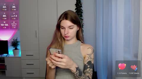 Snapshot of lookluna chatting on November 30, 2025, 11:25 am Luna online show from November 30, 2025, 11:25 am