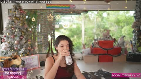 Chaturbatexxjessica online show from December 17, 2024, 6:20 pm