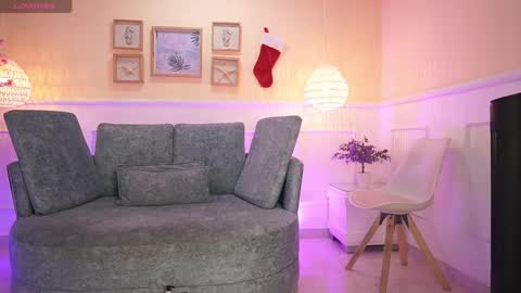 Loona Nyx online show from November 24, 2025, 11:32 am