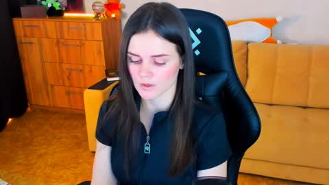 Snapshot of lora_cain chatting on January 9, 2025, 2:07 pm Lora Cain online show from January 9, 2025, 2:07 pm